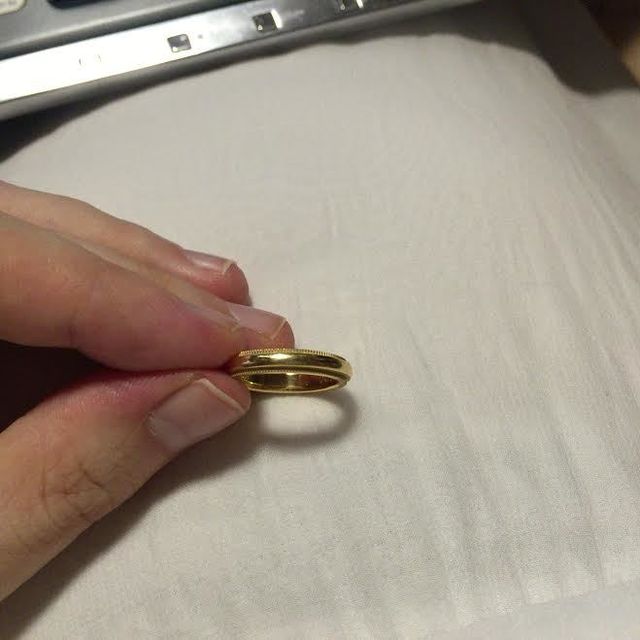 【ティファニー(Tiffany & Co.)の口コミ】 シンプルですが、リングの淵に入った細かい溝のおかげで、指輪の輝きが増…