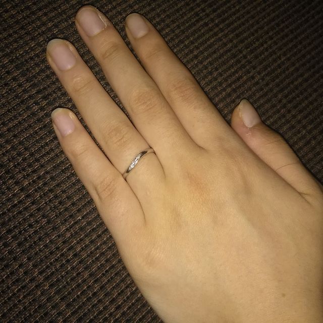 【ete(エテ)の口コミ】 eteのデザインは昔から大好きで結婚指輪も迷わず決めました!!
お手頃な価…