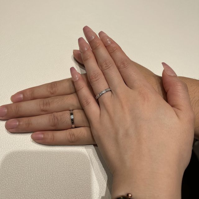 【アイプリモ(I-PRIMO)の口コミ】 結婚指輪を購入する前は、シンプルなデザインにしようと決めていました。…