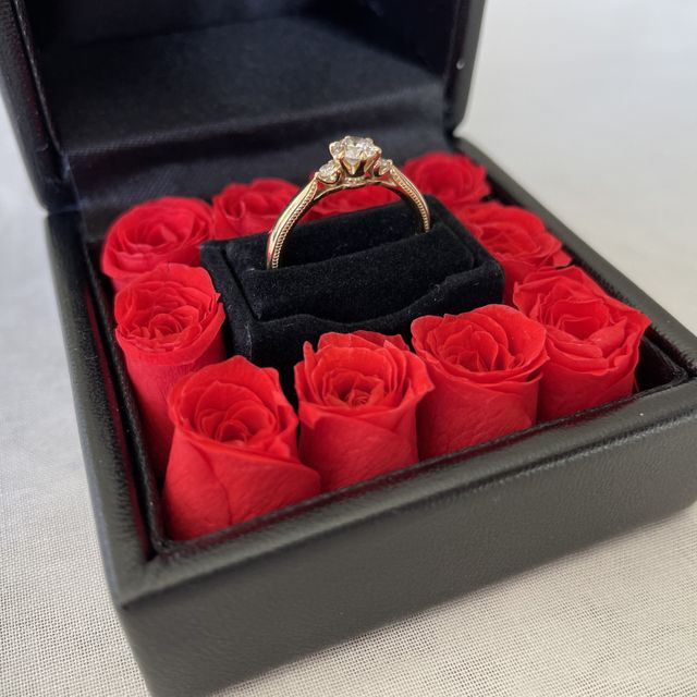 【エクセルコダイヤモンド(EXELCO DIAMOND)の口コミ】 主人がたくさん数見て選んでくれました。ブランドというより私に似合うデ…