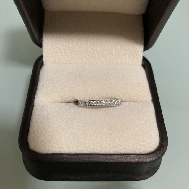 【宝寿堂(ほうじゅどう)の口コミ】 日常使いしやすいように
ハーフエタニティーのデザインで探してました。
…