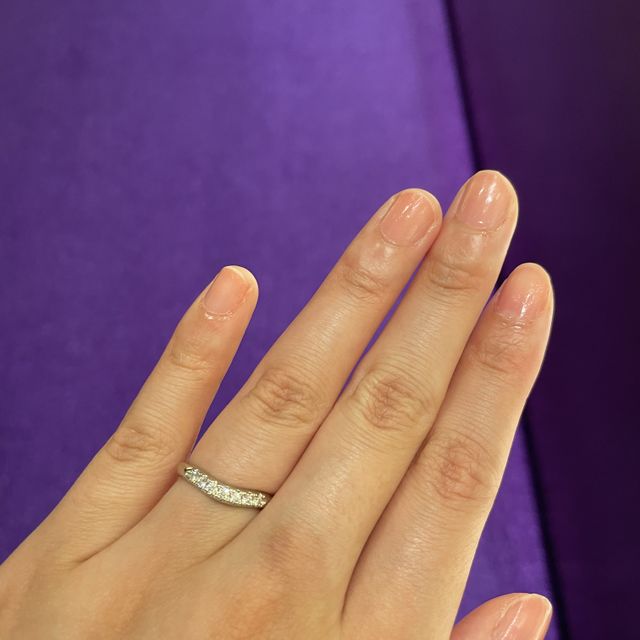 【MIKIMOTO(ミキモト)の口コミ】 日本ブランドで安心感のあるミキモトの指輪です。
こちらのリング自体は幅…