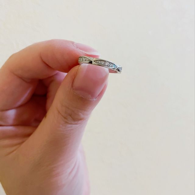 【【閉業】フラー・ジャコー(FURRER-JACOT)の口コミ】 他のブランドのお花の形の指輪に憧れており、他に似たような指輪がないか…