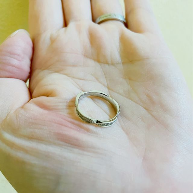 【【閉業】フラー・ジャコー(FURRER-JACOT)の口コミ】 他のブランドのお花の形の指輪に憧れており、他に似たような指輪がないか…