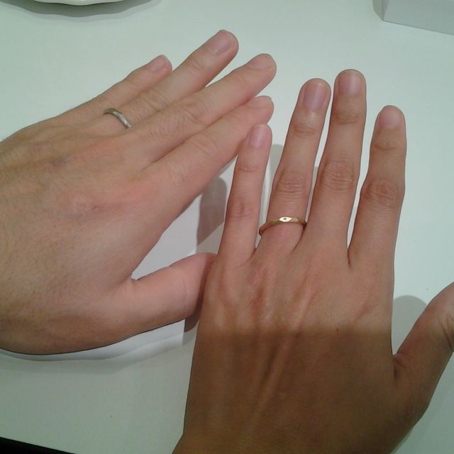 【A・D・A(エー・ディー・エー)の口コミ】 デザインと雰囲気で一目惚れしました。
指あたりが良く、初めて付けたのに…