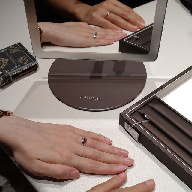 【アイプリモ(I-PRIMO)の口コミ】 デザイン：無難すぎず、奇抜すぎず個性を出せる
テイスト：スタイリッシュ…