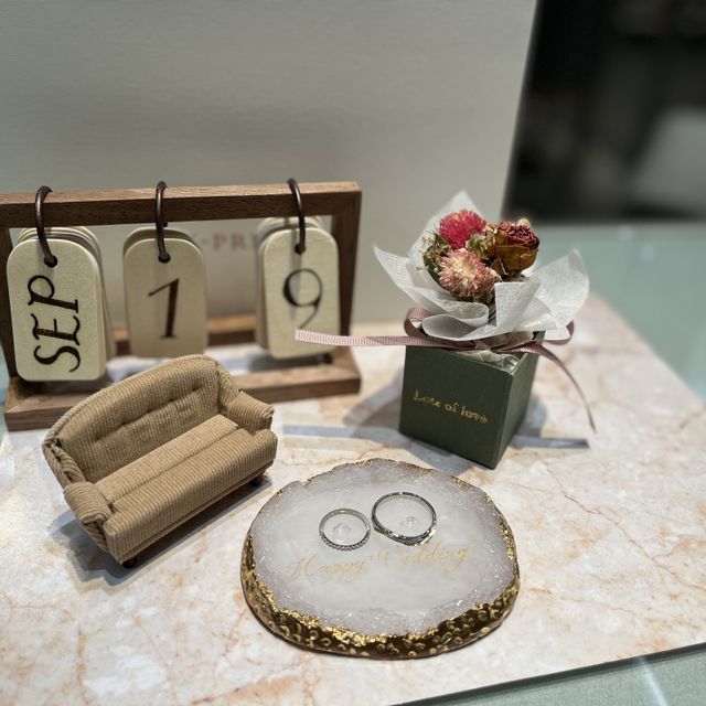 【アイプリモ(I-PRIMO)の口コミ】 他にはないデザイン性と、細身でキラキラしたところがとても好みでした。…