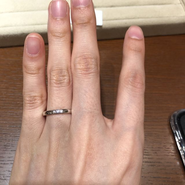 【TRECENTI(トレセンテ)の口コミ】 もともと派手なものではなくて正統派の結婚指輪を探していました。デザイ…