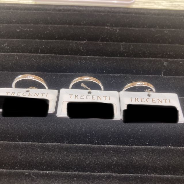 【TRECENTI(トレセンテ)の口コミ】 沢山指輪の試着をさせていただきました。
その中でも最後まで、関節部分が…
