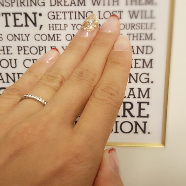 【ティファニー(Tiffany & Co.)の口コミ】 婚約指輪がティファニーだったので、合わせて同じブランドにしました。
結…