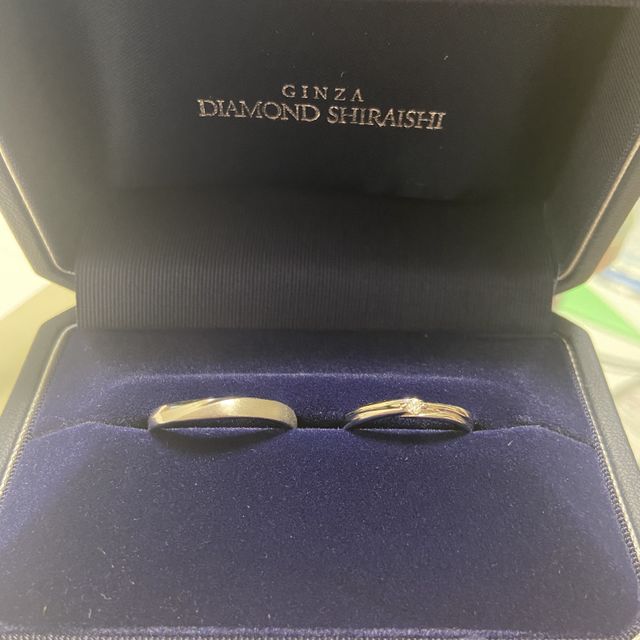 【銀座ダイヤモンドシライシの口コミ】 シンプルで落ち着いたデザインのものを探していました。
沢山種類があった…