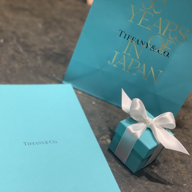 【ティファニー(Tiffany & Co.)の口コミ】 最初に婚約指輪を試着したリングで、どうしてもこのダイヤの輝きと可愛さ…