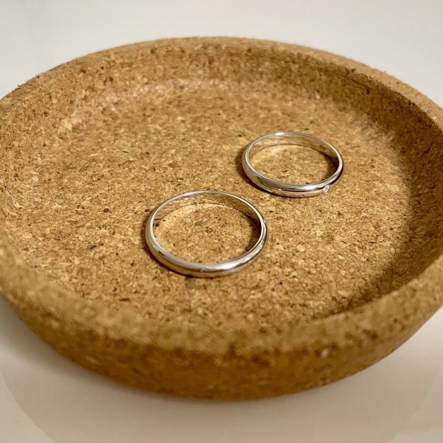 【カルティエ(Cartier)の口コミ】 1粒石ありのシンプルなデザインを探していました。他社で指輪の裏側に入っ…