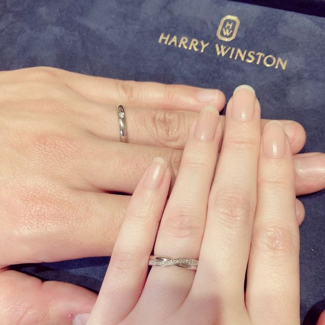 【ハリー・ウィンストン(Harry Winston)の口コミ】 初めてこのデザインを見た時に一目惚れしました。その後他のブランドも見…