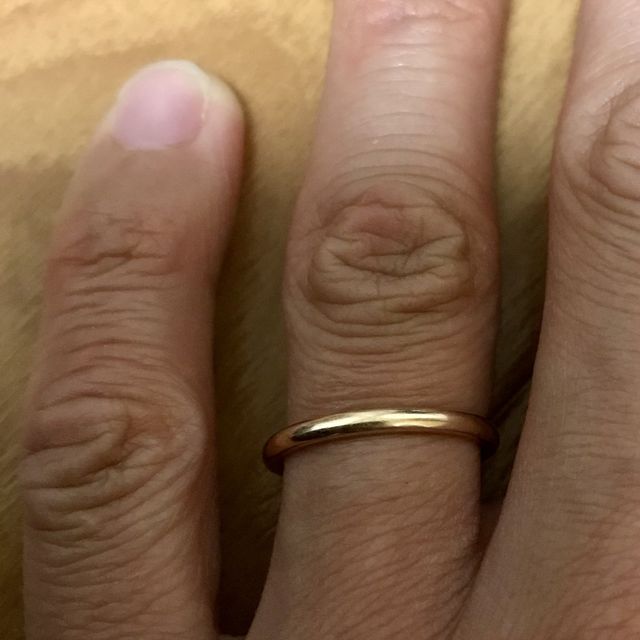 【4℃ BRIDAL(ヨンドシーブライダル)の口コミ】 高級感あるピンクゴールドで探していて、デザインがとても良かったため選…