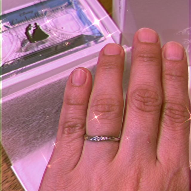 【Disney Cinderella(ディズニー シンデレラ)の口コミ】 Instagramで見てからとても可愛いと思っていて、実物を見てすぐ決めました…