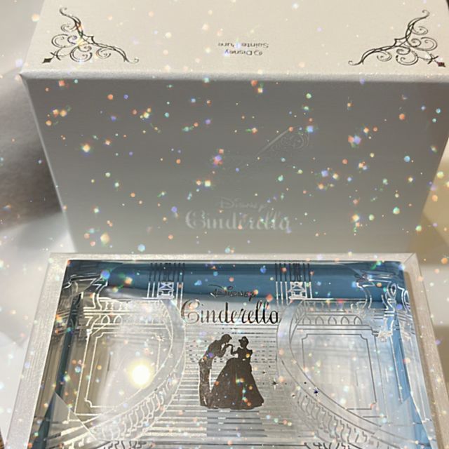 【Disney Cinderella(ディズニー シンデレラ)の口コミ】 Instagramで見てからとても可愛いと思っていて、実物を見てすぐ決めました…