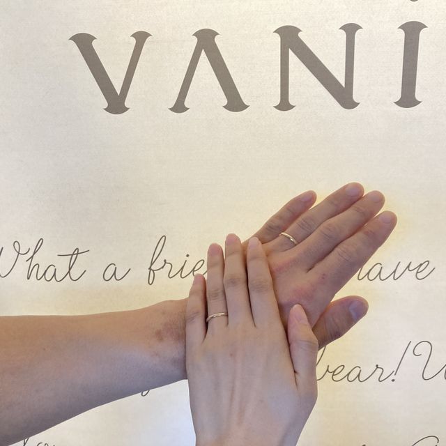 【Ankhore(アンクオーレ)の口コミ】 指輪のデザインは、シンプルでありつつ少しギザギザが入っていて、アクセ…