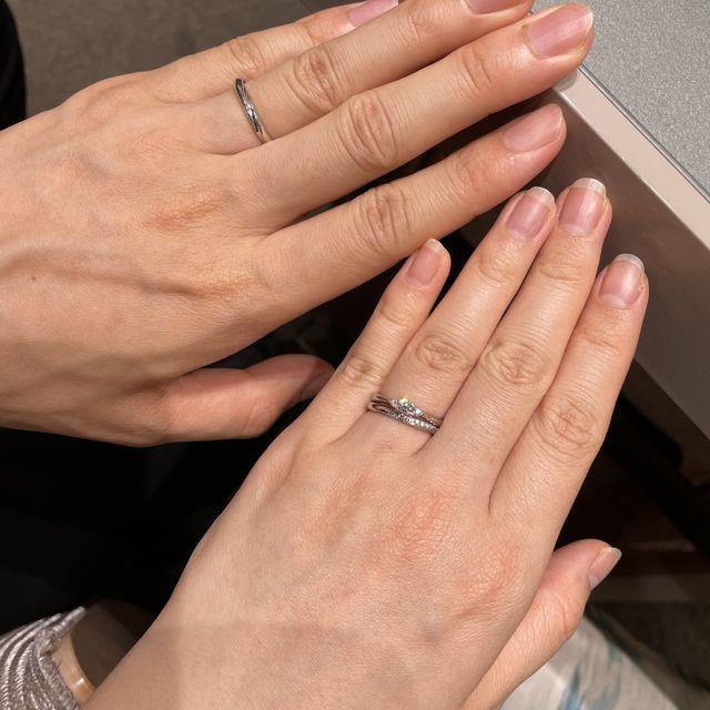 【アイプリモ(I-PRIMO)の口コミ】 指につけた感じではシンプルなものより少しダイヤモンドが散りばめられた…