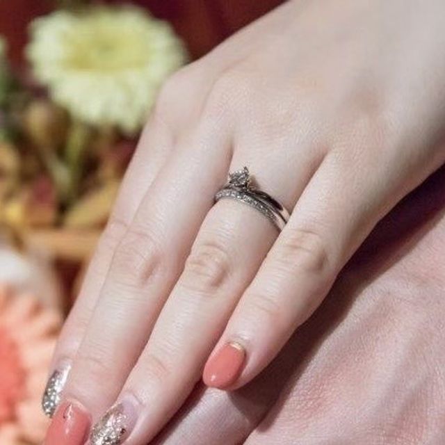 【銀座ダイヤモンドシライシの口コミ】 なんといっても、ダイヤモンドシライシの指輪のつけ心地がすごくいいので…