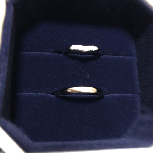 【4℃ BRIDAL(ヨンドシーブライダル)の口コミ】 担当のスタッフさんがとても丁寧で、値段も他に見たお店より高くないのに…