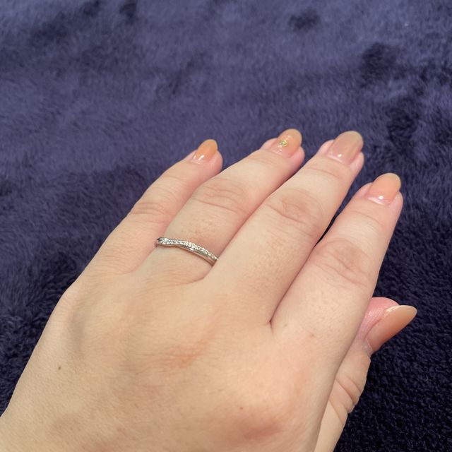 【銀座ダイヤモンドシライシの口コミ】 太くて、短い指がコンプレックスだった為、動きのあるウェーブかVラインの…