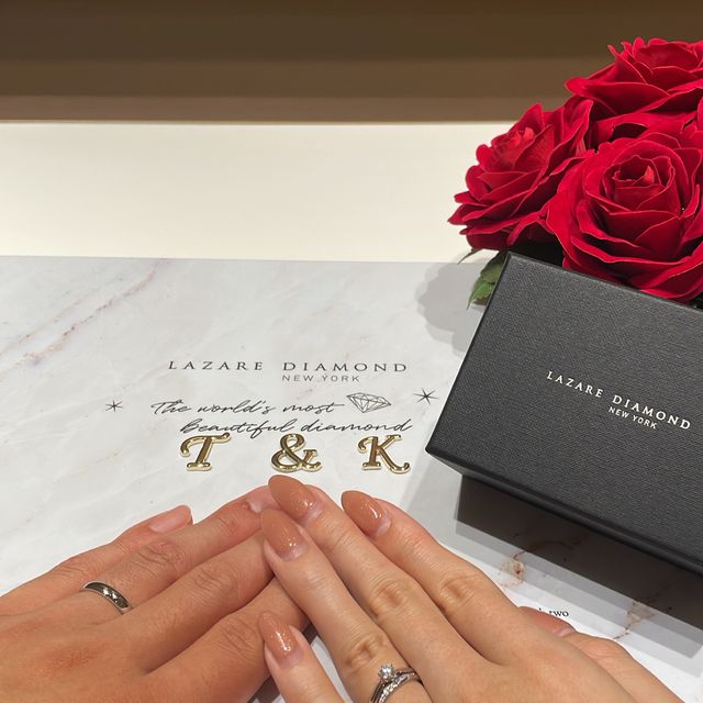 【ラザール ダイヤモンド(LAZARE DIAMOND)の口コミ】 ダイヤの主張が激しすぎないシンプルだけどキラキラ輝くリングを見つける…