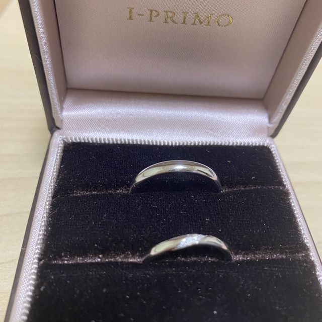 【アイプリモ(I-PRIMO)の口コミ】 派手なデザインはでなく、さりげなくダイヤが見える指輪を探していました…