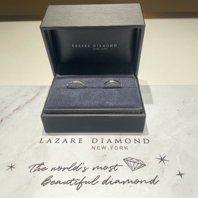 【ラザール ダイヤモンド(LAZARE DIAMOND)の口コミ】 男性側はシンプルで洗練されたデザインを探していました。着け心地とても…