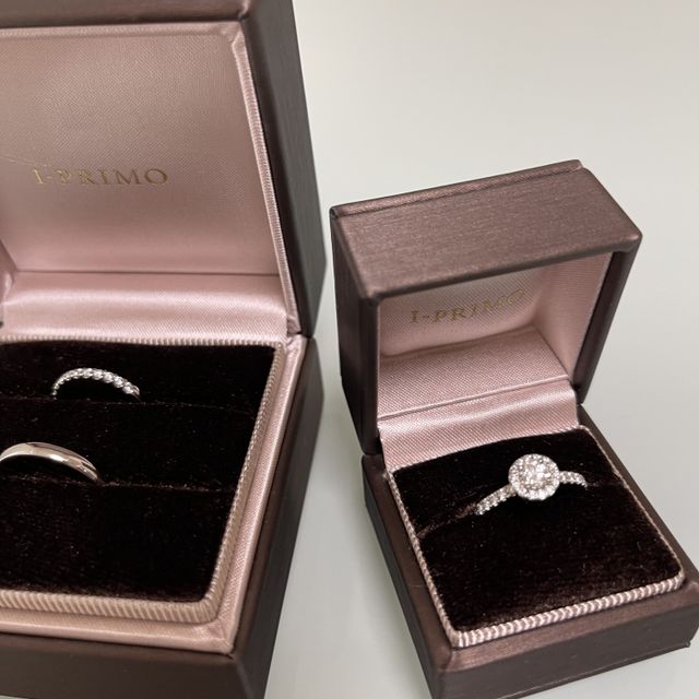 【アイプリモ(I-PRIMO)の口コミ】 ダイヤをぐるっと囲んでいるクズダイヤのおかげで、中央のダイヤの1.5倍ほ…