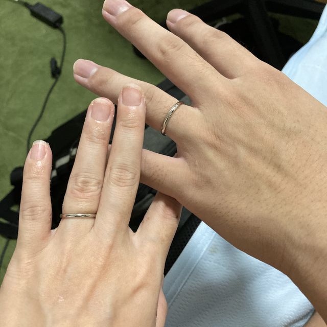 【カルティエ(Cartier)の口コミ】 元々シンプルなデザインを探していました。あとはプラチナであることと、…