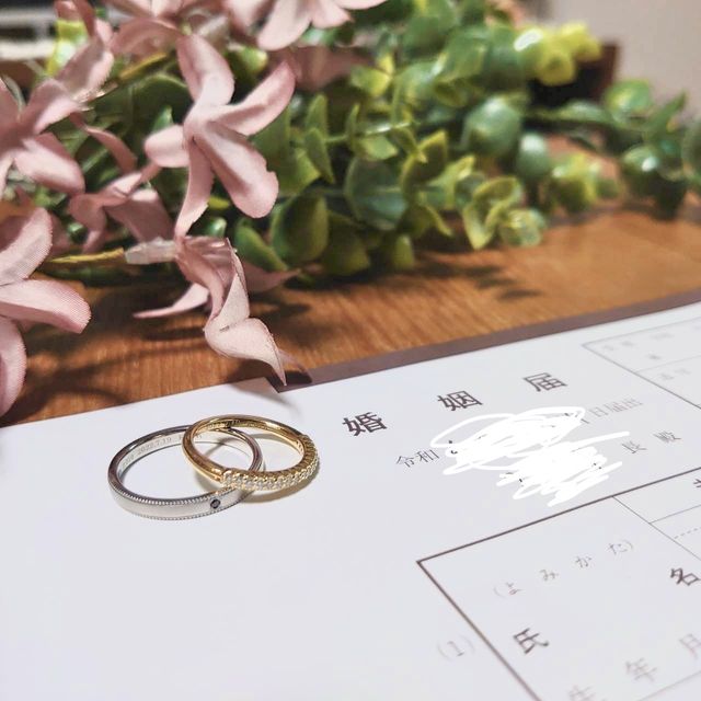 【エクセルコダイヤモンド(EXELCO DIAMOND)の口コミ】 普段からアクセサリーはシルバーよりゴールドが多かったのですが、結婚指…