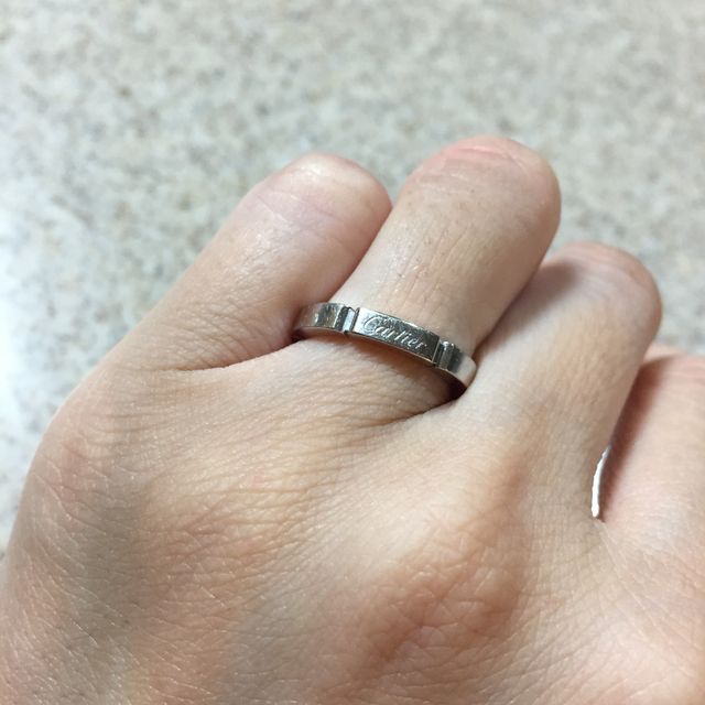 【カルティエ(Cartier)の口コミ】 ブランドは、カルティエで決めていたのですが、あまり人とかぶらないデザ…