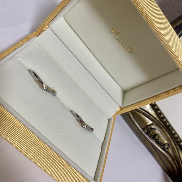 【ケイウノ ブライダル(K.UNO BRIDAL)の口コミ】 指輪のデザインがとても気に入り、すぐにこれが欲しいと思った。あまり見…