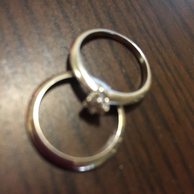 【ティファニー(Tiffany & Co.)の口コミ】 シンプルで洗練されたデザインはあきさせないのでずっとつけていけそうで…