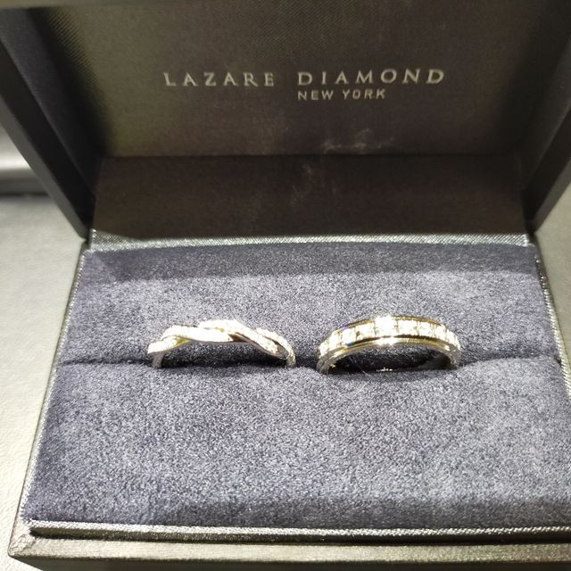 【ラザール ダイヤモンド(LAZARE DIAMOND)の口コミ】 1番は理想通りの輝きが溢れかえっているリングであること。他には、デザイ…