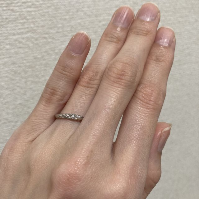 【GALA JEWELRY(ガラジュエリー)の口コミ】 たくさんのデザインの指輪を見せて頂き、一番自分が着けていて、テンショ…