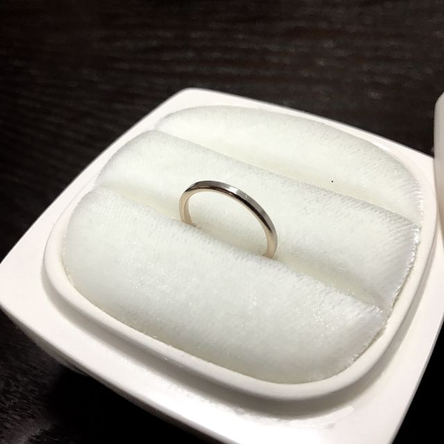 【俄(にわか)の口コミ】 シンプルなデザインをネットで探してまず下見にしに店舗へ行きました。休…