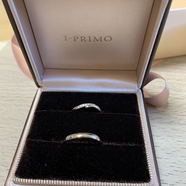 【アイプリモ(I-PRIMO)の口コミ】 ネットで色々な指輪を見ていて、ウェーブラインの指輪を探していました。…