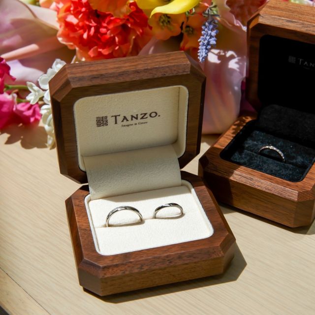 【TANZO.(鍛造指輪)の口コミ】 オーダーメイドで自分達の好きなデザインで
作れるところ。
鍛造製法なの…