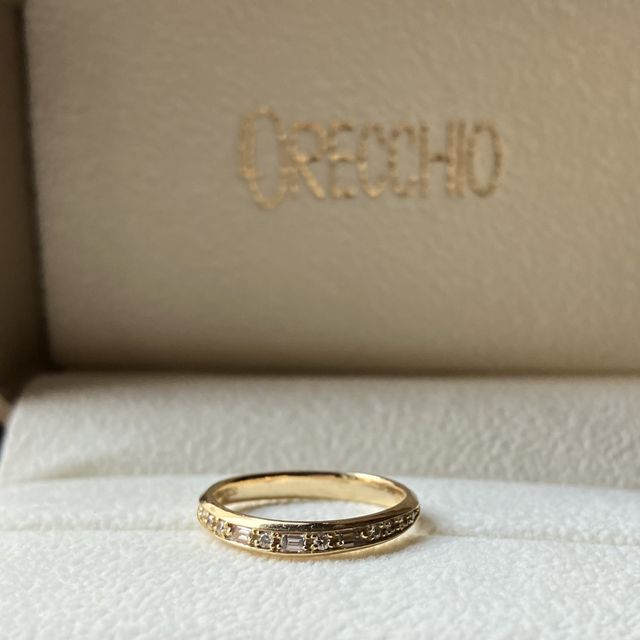 【ORECCHIO(オレッキオ)の口コミ】 ハーフエタニティーで、細すぎず、太すぎず、緩やかなU字ラインで、ありき…