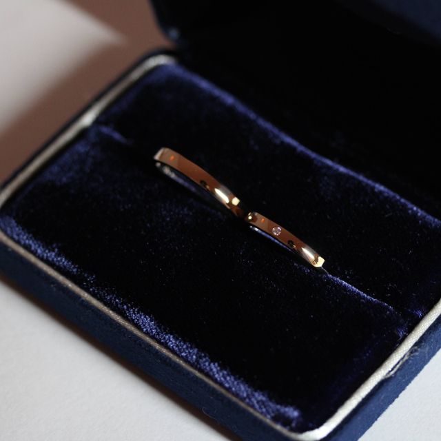 【ith(イズ)の口コミ】 プラチナでもなく、ゴールドでもなく…と指輪の色に悩んでいたとこ…