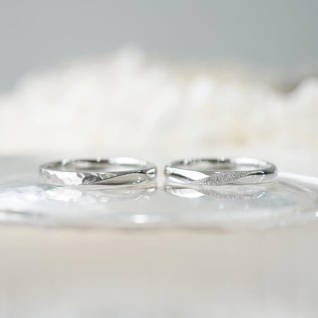 【renri(レンリ)の口コミ】 SNSで指輪を探していた時に見つけ、店舗へ来店しました。
お互いの好みの…