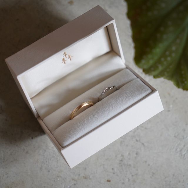 【THREE TREES(スリーツリーズ)の口コミ】 指輪を手作りできるお店を探していて、
その中でもホームページやSNSを見…