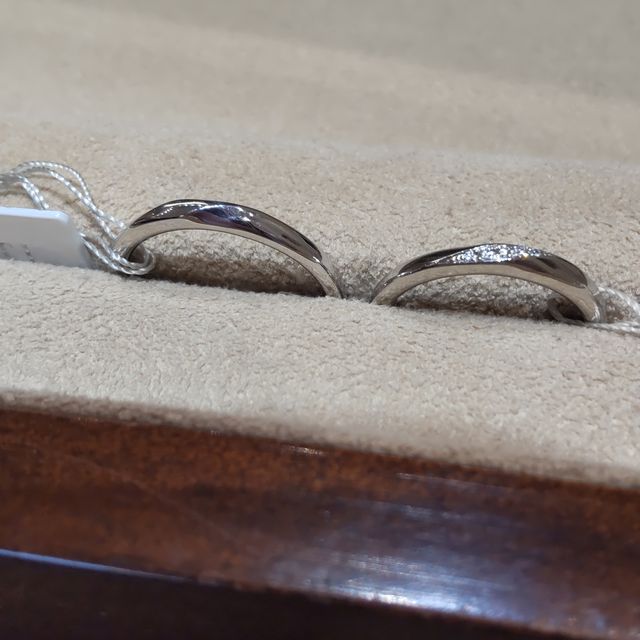 【TRECENTI(トレセンテ)の口コミ】 最初はストレートだとシンプルすぎると思っていたが、実際に付けてみると…