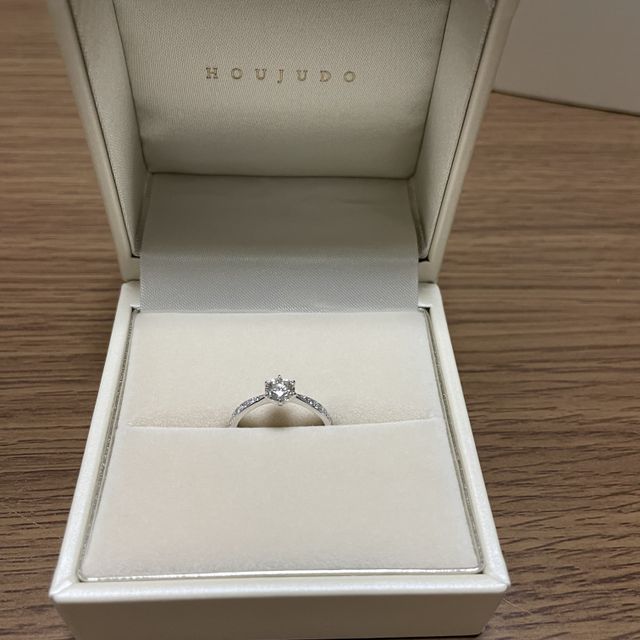 【宝寿堂(ほうじゅどう)の口コミ】 ブランドにはこだわりがなく、品質の良いダイヤモンドでシンプルなデザイ…
