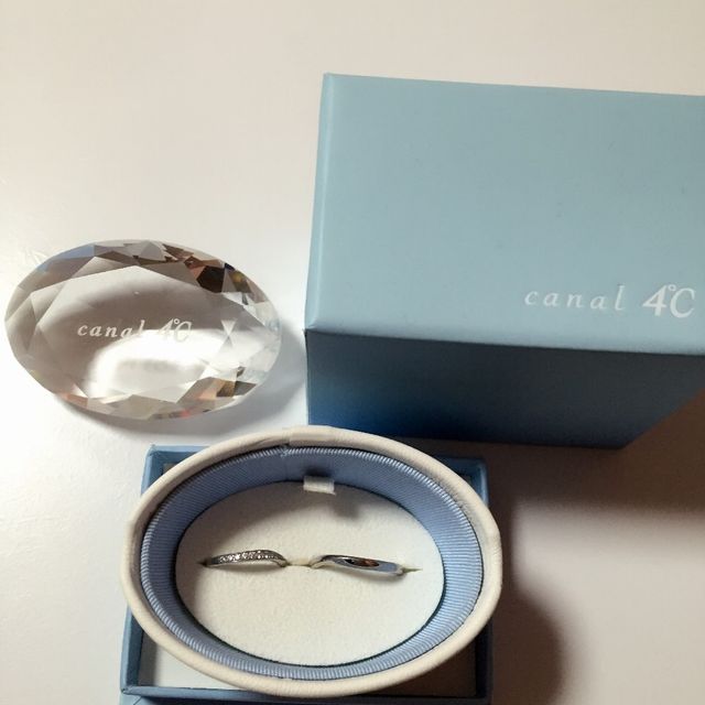 【canal4℃(カナルヨンドシー)の口コミ】 シンプルなデザインが好きで、かつシンプルでもゴージャスに見えるものが…