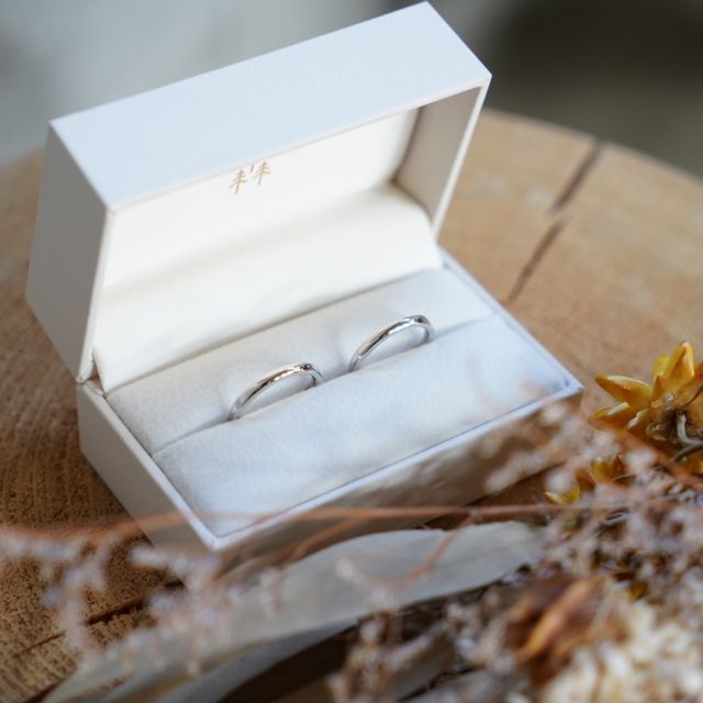 【THREE TREES(スリーツリーズ)の口コミ】 シンプルかつ自分達の個性が出せるような結婚指輪を作りたいと考えていた…