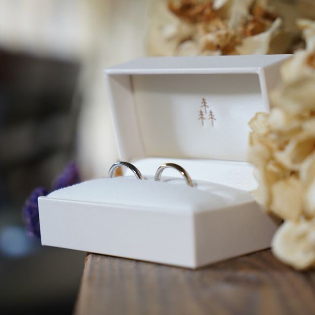 【THREE TREES(スリーツリーズ)の口コミ】 自分達の好きなようにデザインを決めて手作りが出来る点、作成の過程も含…