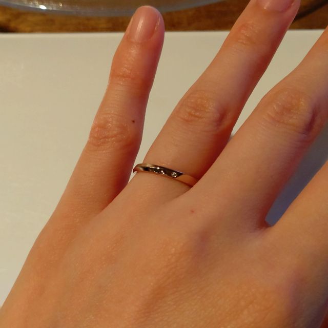 【TANZO.(鍛造指輪)の口コミ】 色々調べて一番品質が良さそうでした。
強度が強い製法だそうで、歪んだり…